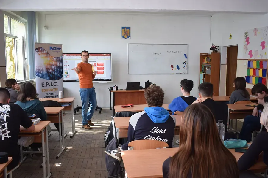 Interactive media and information workshop in a Dolj high school